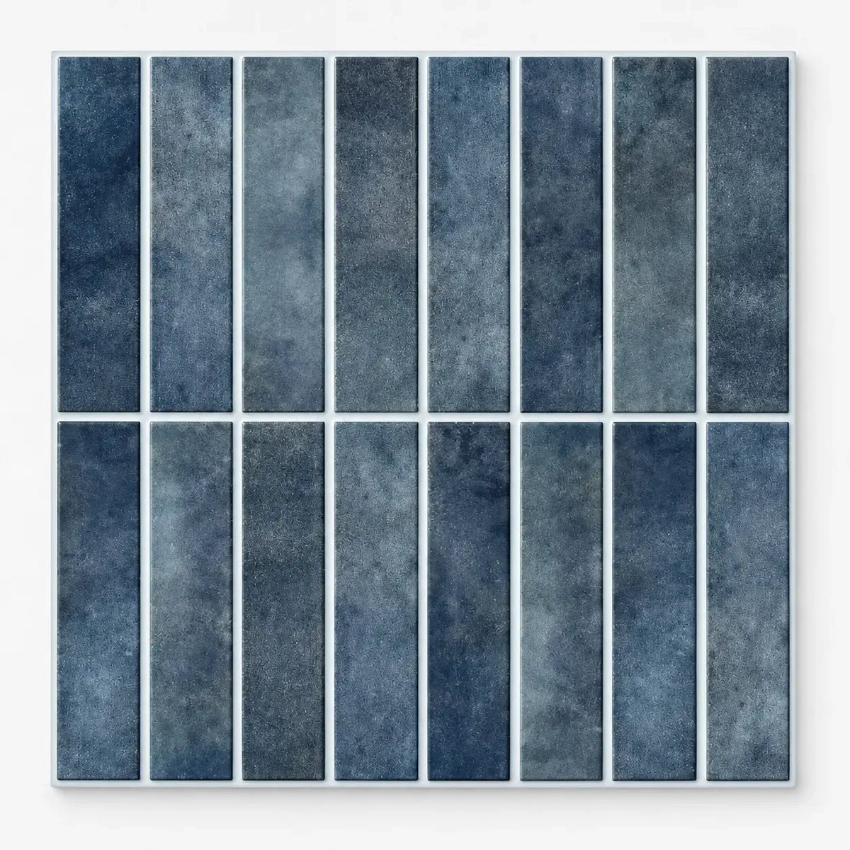 Stria – Carrelage mural adhésif 3D bleu indigo – vue principale