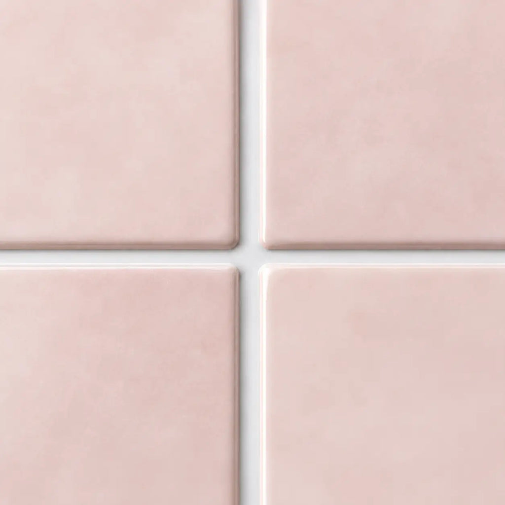 Stria – Carrelage mural adhésif 3D rose poudré – détail ou mise en situation, vue 3