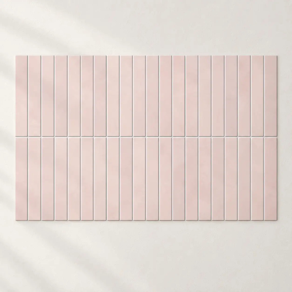 Stria – Carrelage mural adhésif 3D rose poudré – détail ou mise en situation, vue 5