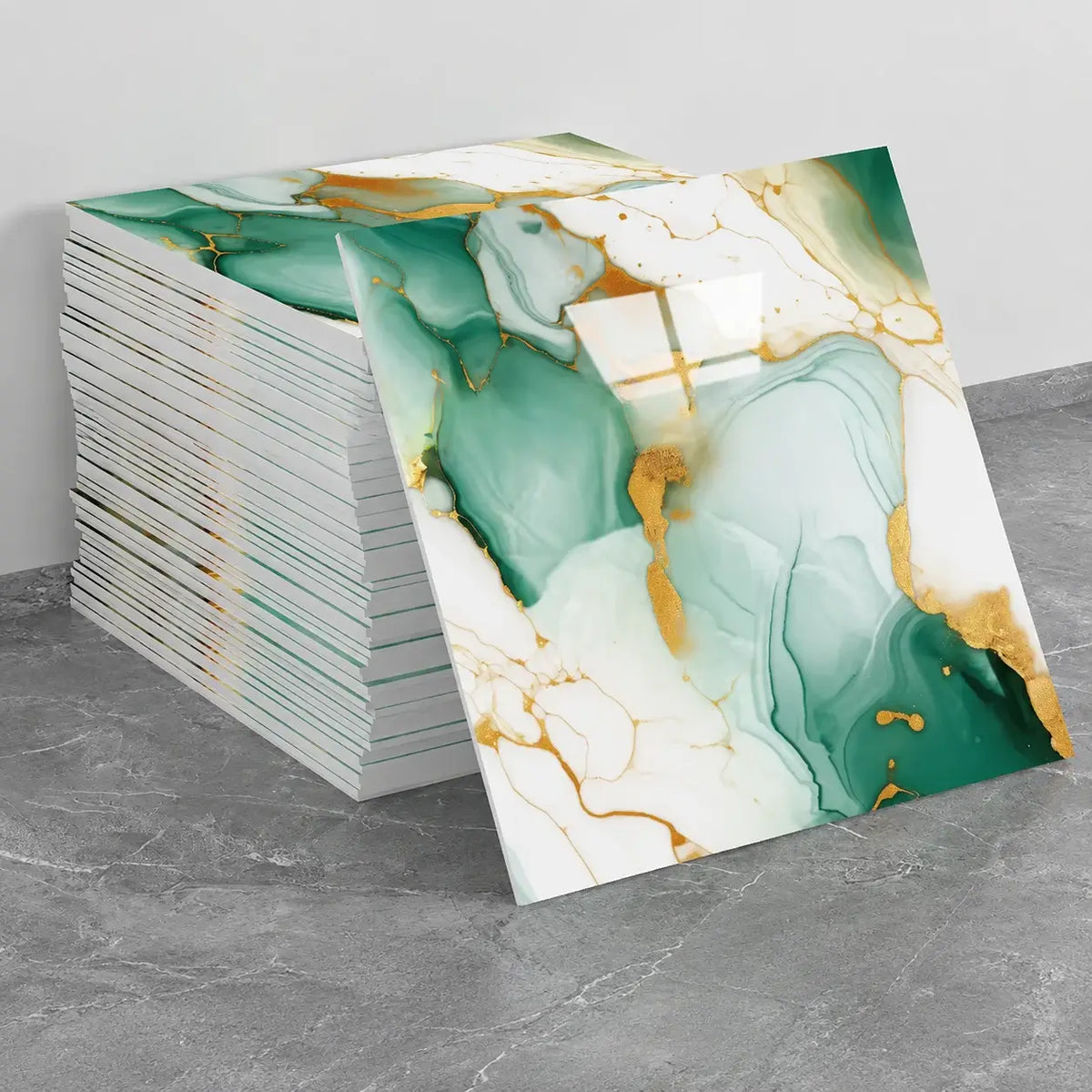 Minéra – Carrelage mural adhésif effet marbre vert doré – détail ou mise en situation, vue 4